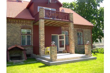 Estonija Privát Pärnu, Eksterijer